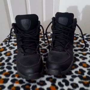 Nike ACG boots